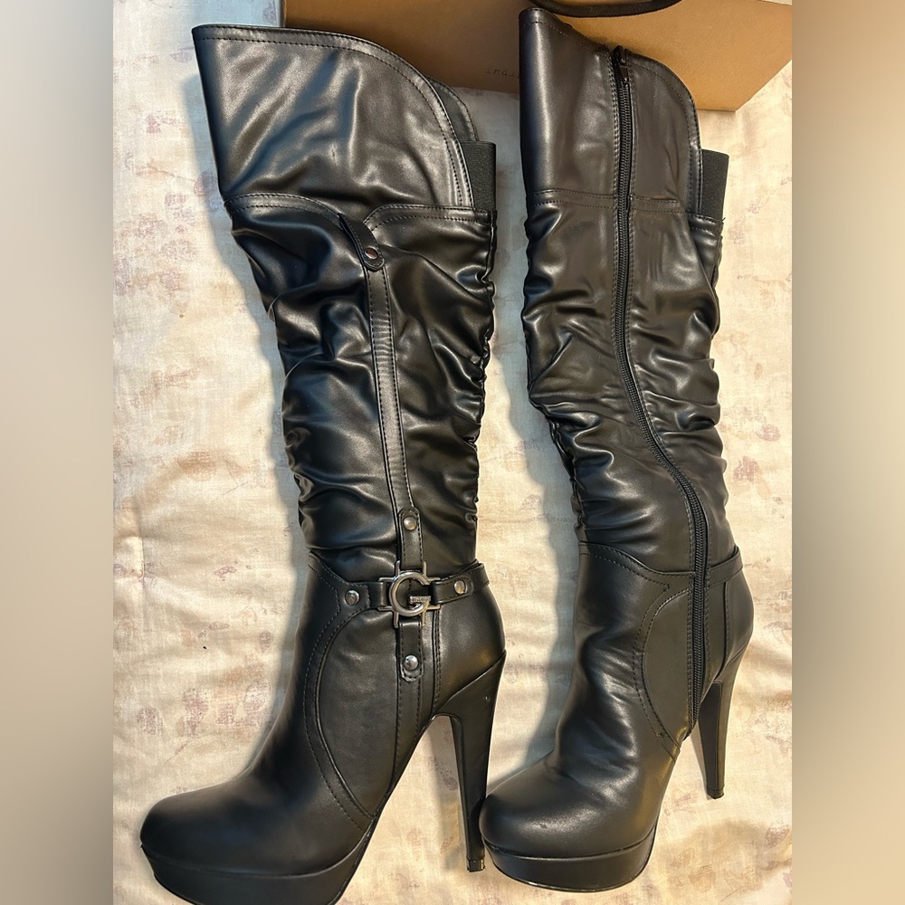 *NEW* Guess Black Heeled Boots